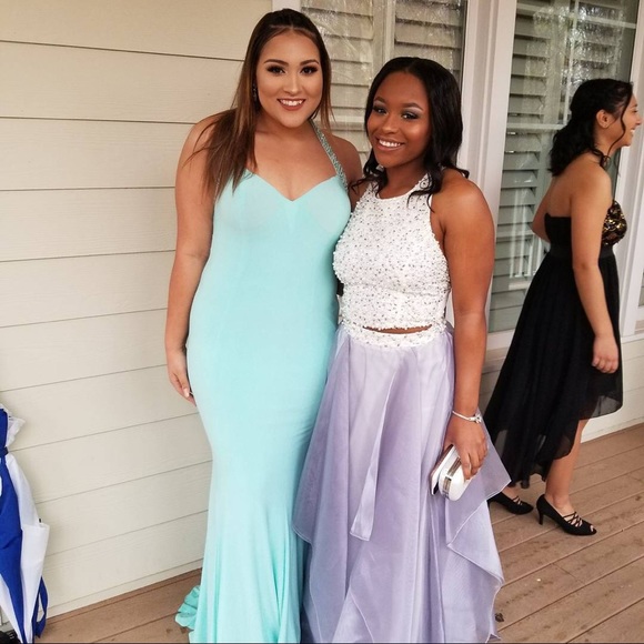 Prom dress! - Picture 8 of 8